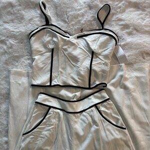 Cute White 2-Piece Set Size L